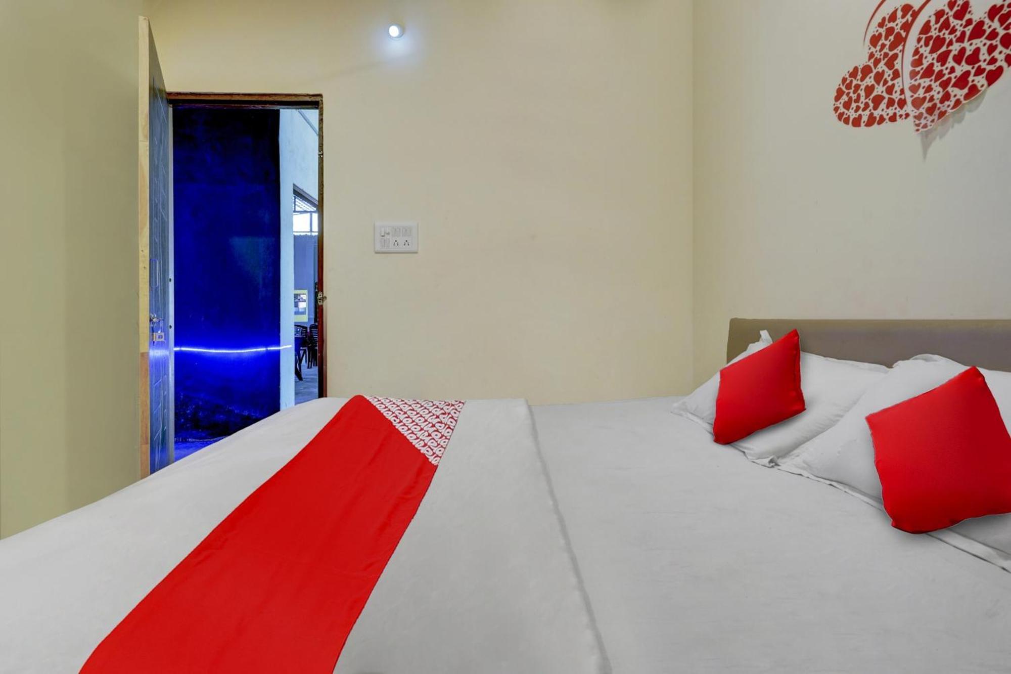 Oyo Flagship The Chirag Resort Bhandara Экстерьер фото